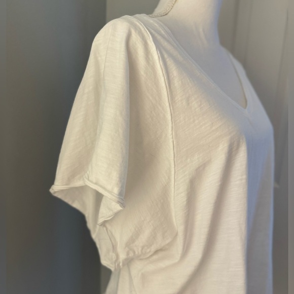 Mustard Seed Top White Oversized Flowy Size M - Picture 3 of 8